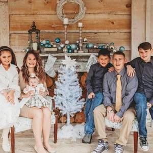 Meet your Posher, Buddy